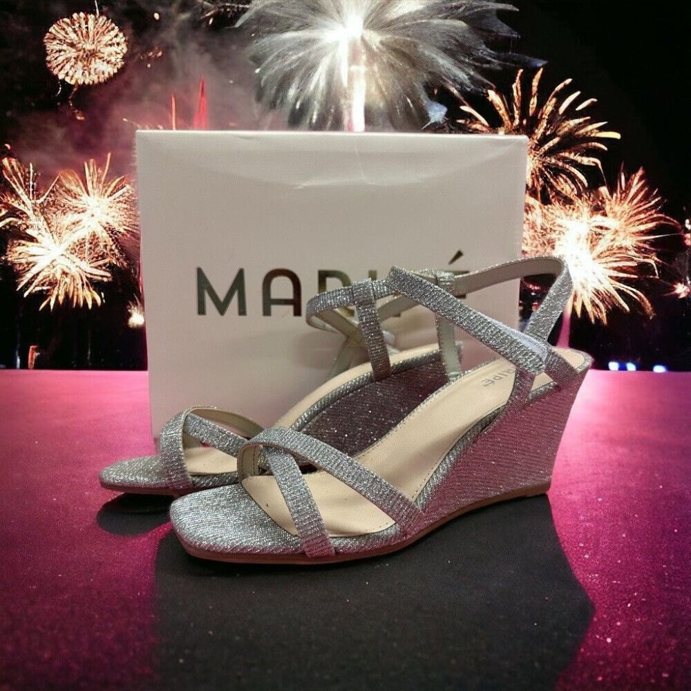Maripe' Glitter Strappy Wedge Heel Sandals Shoes SIZE 6 M